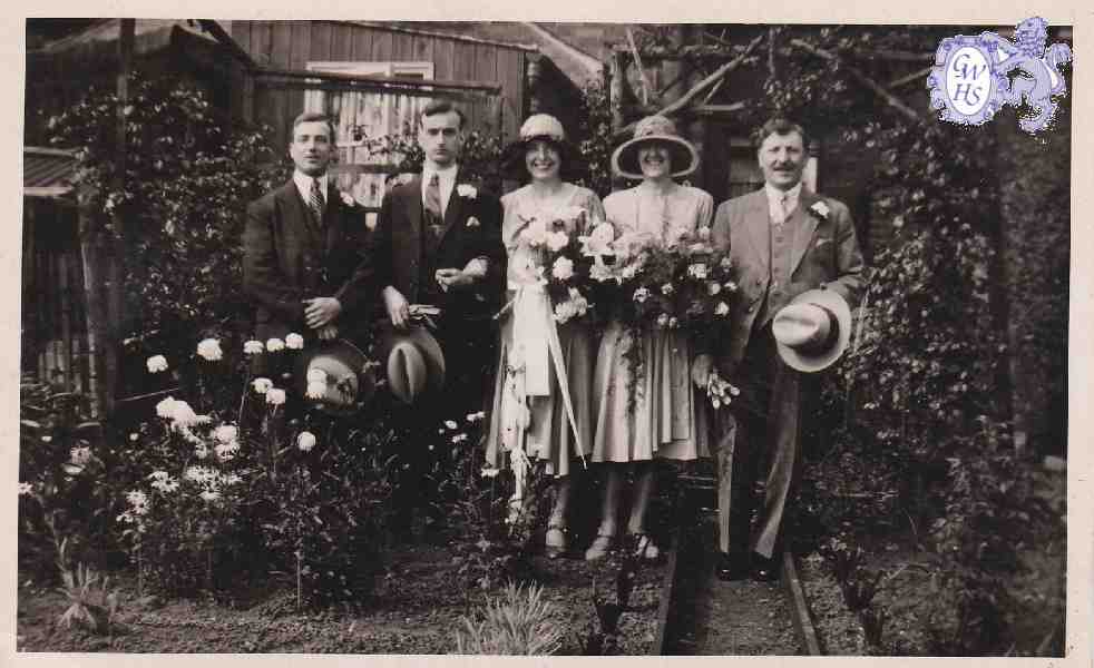 9-27 Lewyn - Stella Gambol wedding 1930  in back garden of 20 Central Avenue Wigston Magna