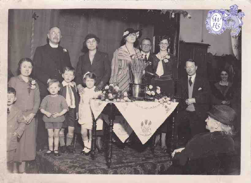 9-43 Group at Congregational Chapel