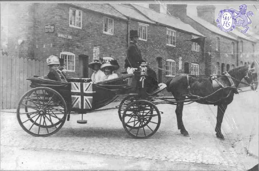 23-040 Wakes Parade 1910 Wigston Magna - Coronation of George V & Queen Maryjpg