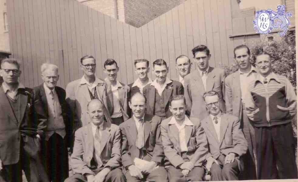 25-038 Wigston Working Mens Club Committee Long Street Wigston Magna