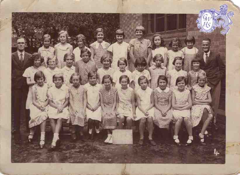 25-082 National School Church of England Long Street Wigston Magna 1933