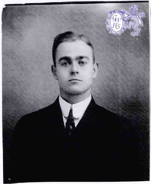 26-082 Cyril Forryan 1889 - 1971