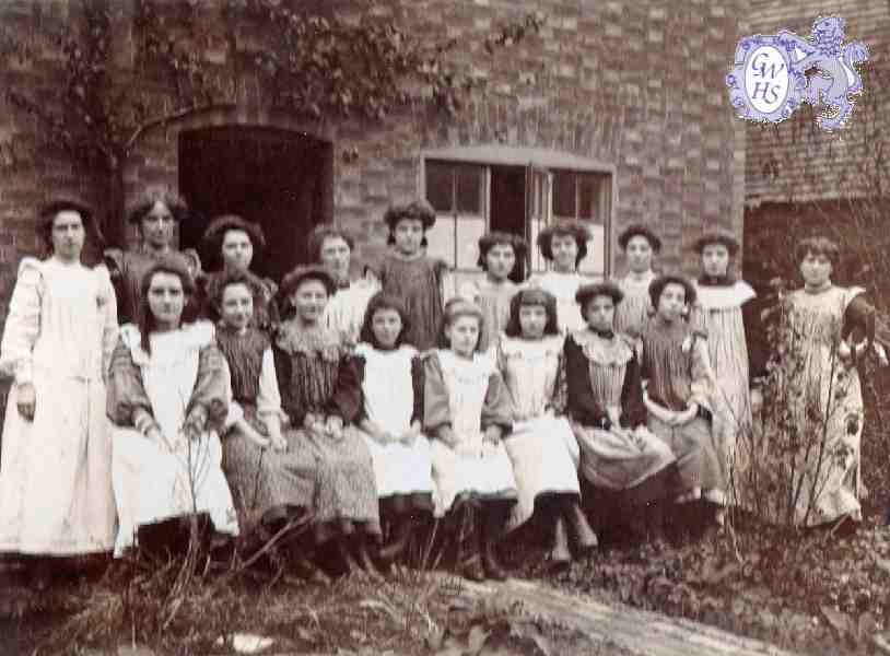 29-153 Girls who worked for Cook & Hurst Long Street Wigston Magna 1910