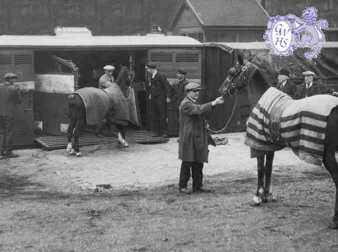 29-643a Horses being loaded to Railway Wagons