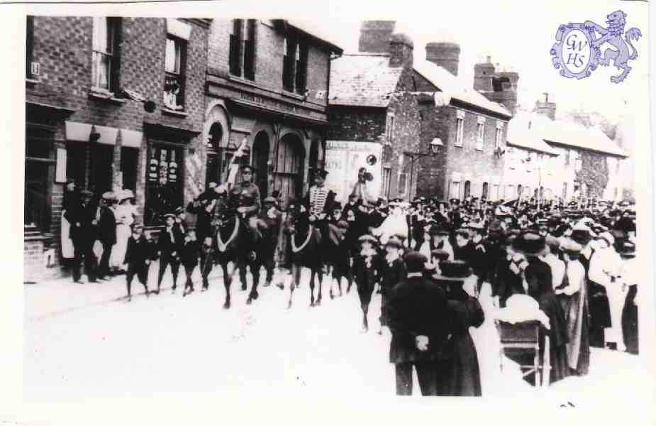 29-670 Parade from the National School in Long Street Wigston Magna 1930