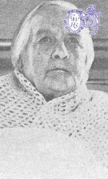 30-136 Mrs A Carter 76 Central Avenue Wigston Magna Jan 1964