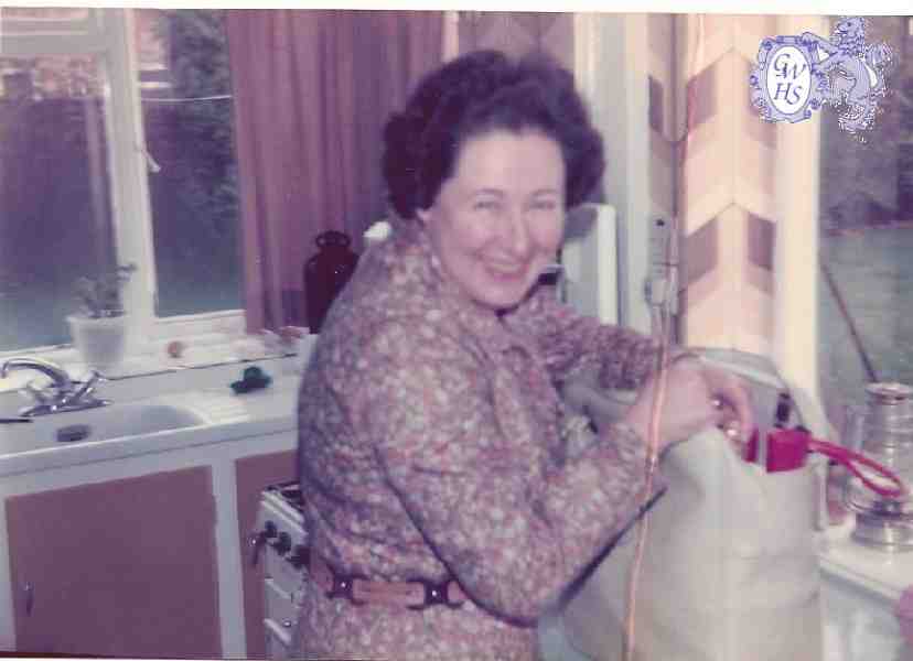30-292 1981 Joyce Tailby