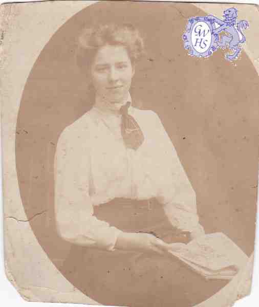 30-617 Miss May Barnley 1st Wigston Guides