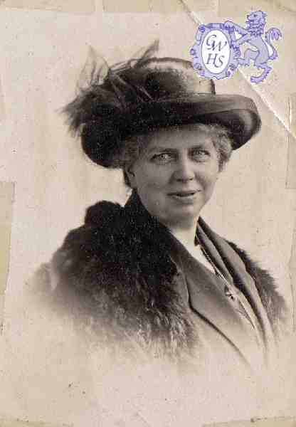 30-635 Mrs Barnley mother of Dr Wynne Barnley