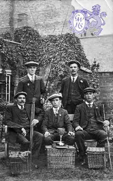 30-789 Fishing group at the Wigston Magna Working Mens Club on Long Street