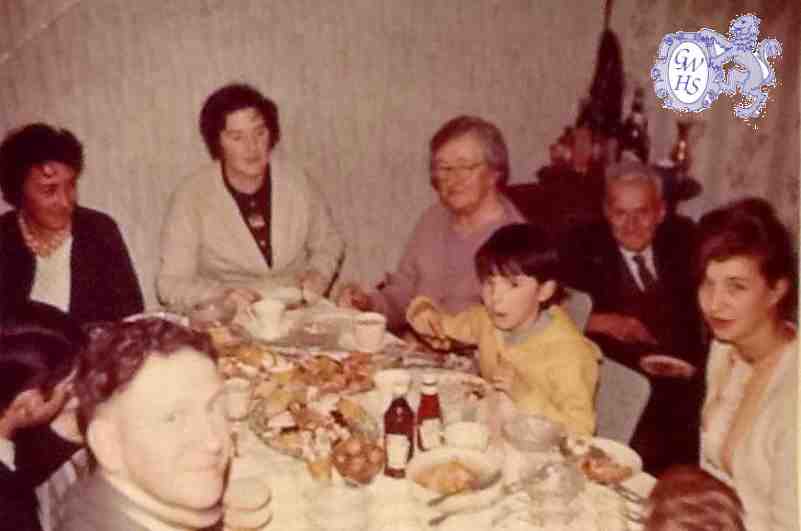 30-853 Christmas at 25 Central Avenue with Brenda Slaney - in yello jumper mid 1950's