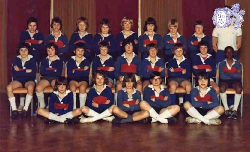 31-074 Class photos from Abington, Bushloe, Guthlaxton in 1976