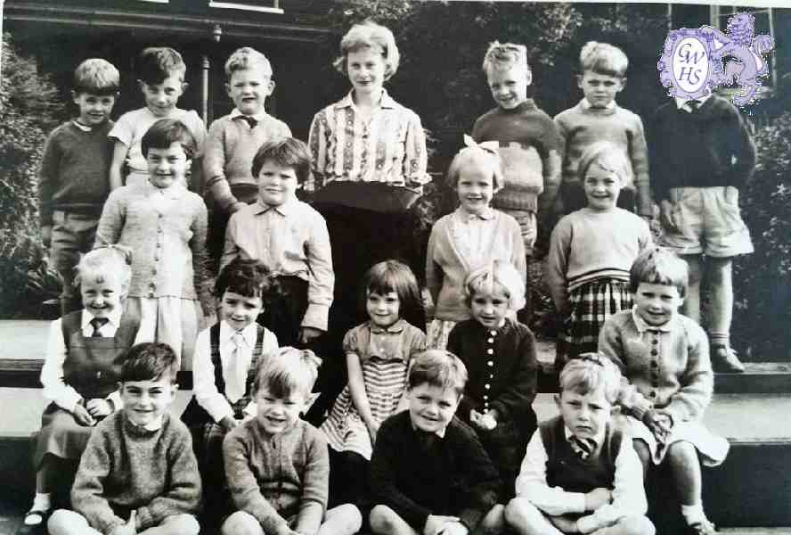 31-150 All saints junior school 1962 Long Street Wigston Magna