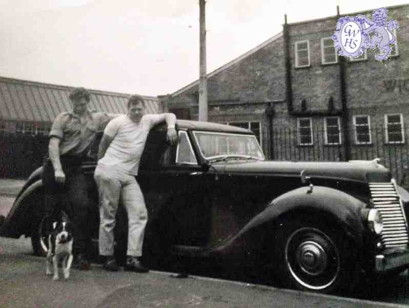 31-202 Jeff Barnes West Avenue Wigston Magna late 1950's