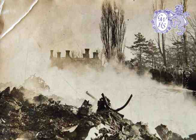 31-204 Lancaster Crash Wigston Magna c 1946
