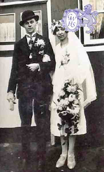 31-264 Tom Allen and bride married circa 1945