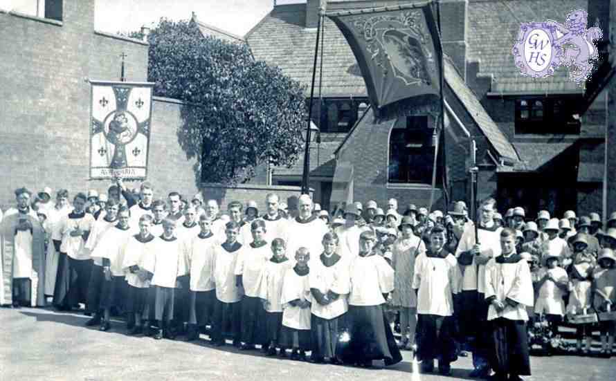 31-273 Wigston Church Sunday School assembled at Long StWigston Magna