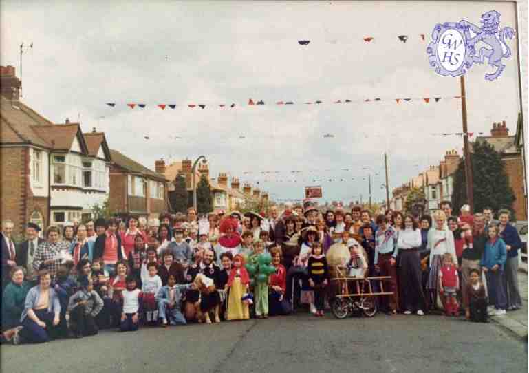 32-142 Burleigh Avenue street party for the queen's silver jubilee 1977 Wigston