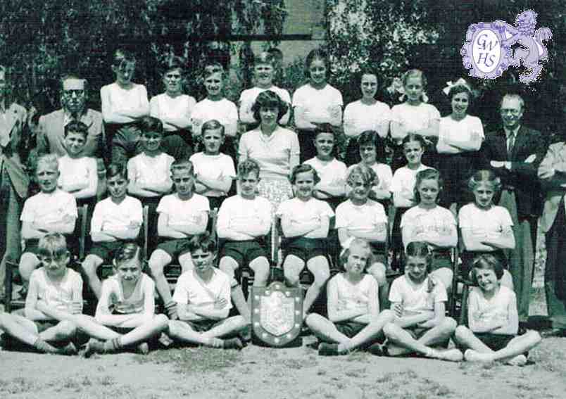 32-335 Wigston Cof E School , Long Street , competing at South Wigston mid1950's