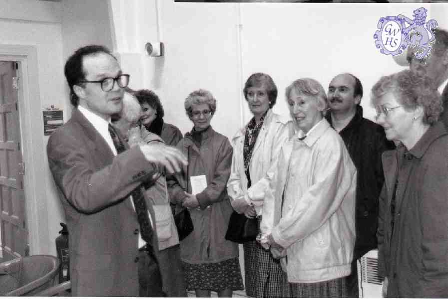 32-408 Historical Society visits LRO Wigston Magna 1993