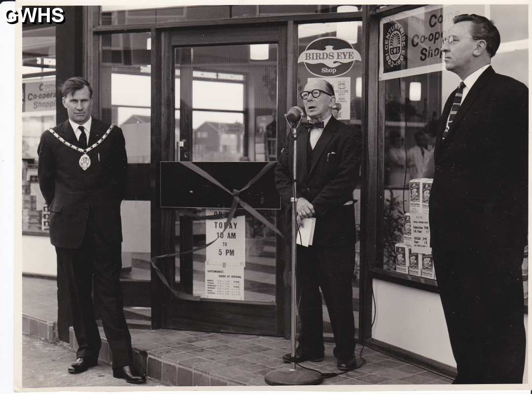 30-456 Duncan Lucas left and George Broughton at the opening of the new Co-operative shop