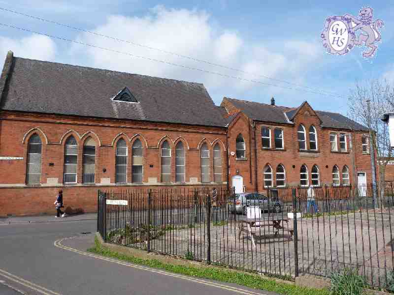 19-282 Life Church at top of Frederick Street  Wigston Magna April 2012