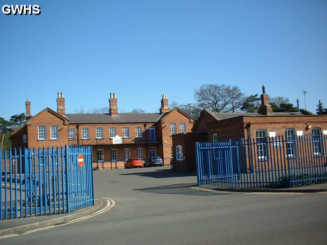 24-113 Former Barracks, Tigers Road, Glen Parva 2013