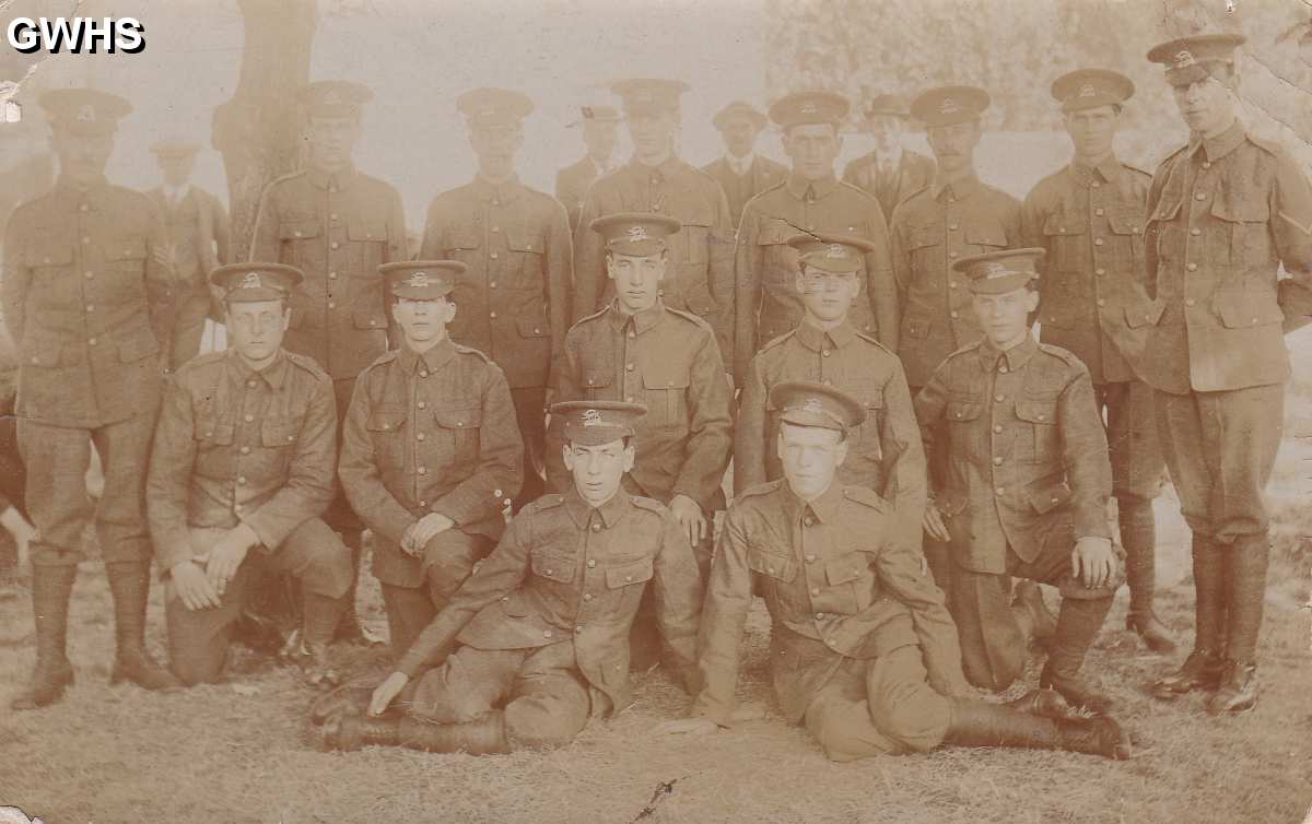 3-31 Two Steeples lads at Glen Parva Barracks on enlistment day