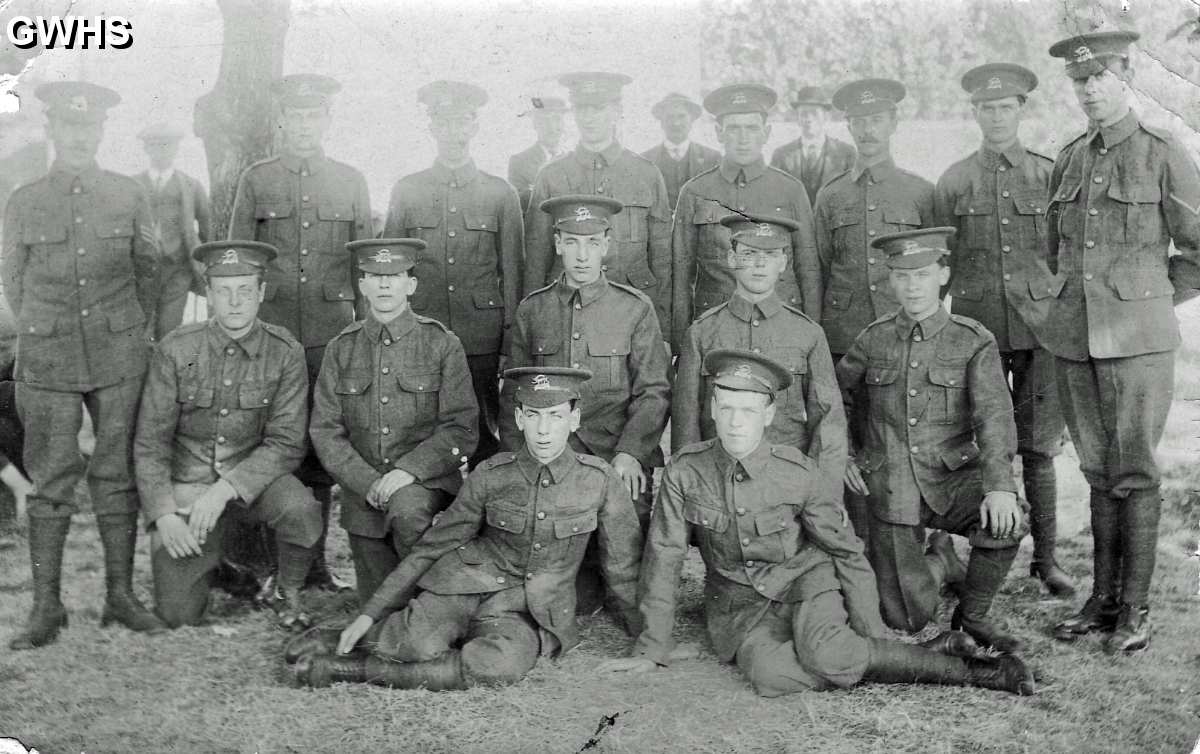 3-31a Two Steeples lads at Glen Parva Barracks on enlistment day