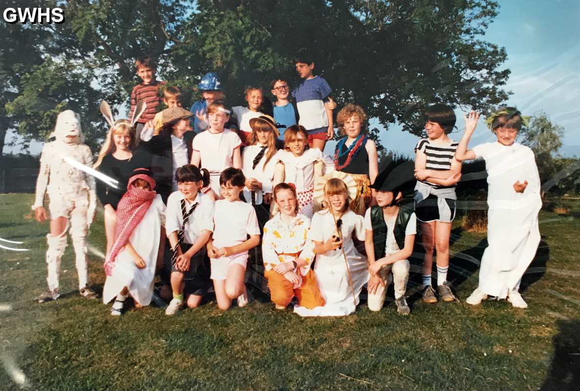 39-220 Glenmere Wigston Magna about 1985
