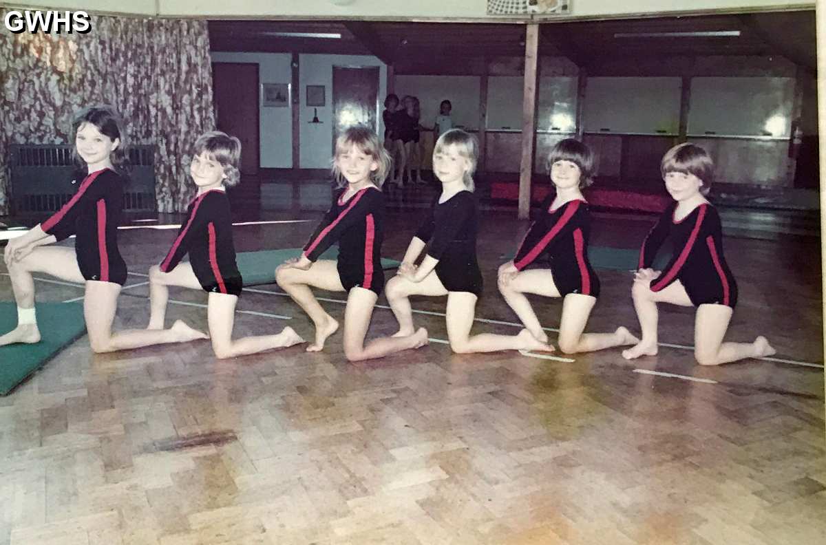 39-276 Glenmere School Wigston Magna Lisa-Jayne, Amy, Joanne, Lorina, Heather, Helen
