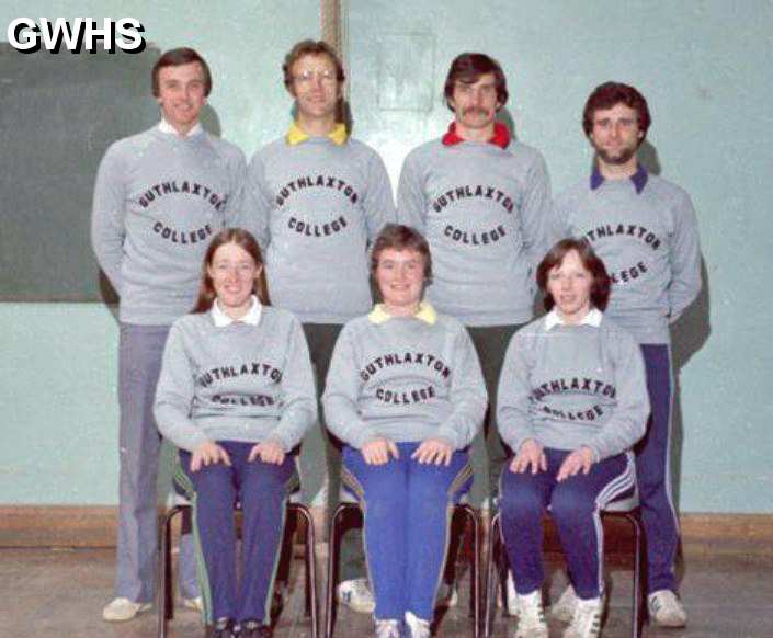 31-372 Teachers at Guthlaxton College in the 1970's Wigston Magna