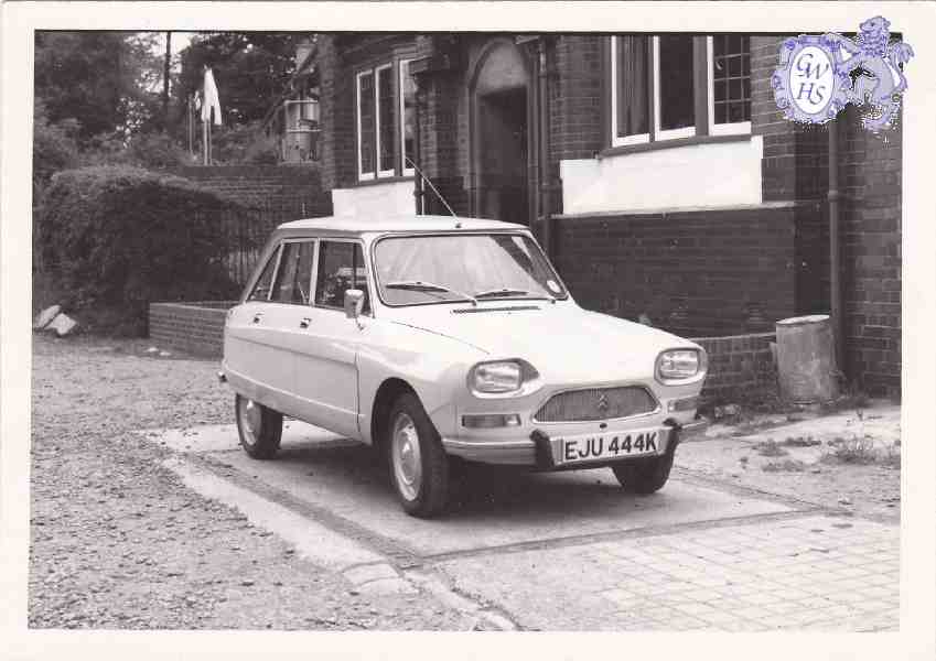 30-208 The Gas Office bungalow with a Citroen Dyane parked on the site of the former weighbridge in June 1973
