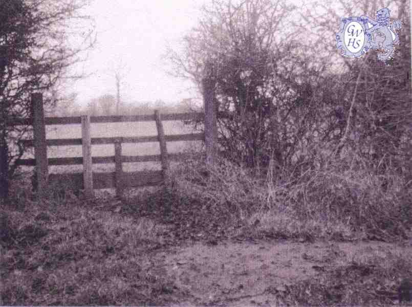 23-712 Stile leading from the allotments on Horsewell Lane to Rally bridge Wigston Magna 1960's