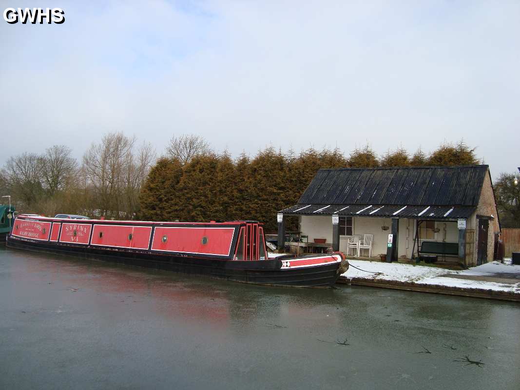 14-095 Canal at Kilby Bridge looking towards Leicester Feb 2010 2