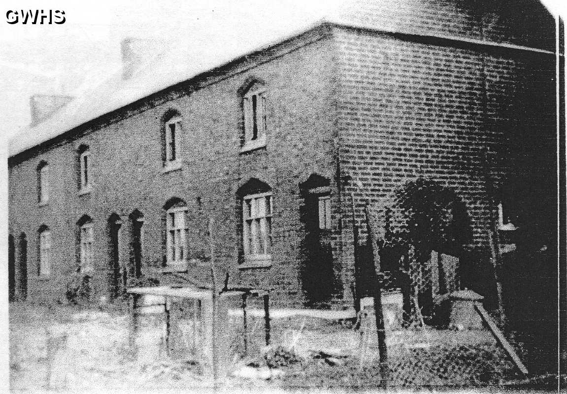 15-015 Monkey Row Workers homes Kilby Bridge