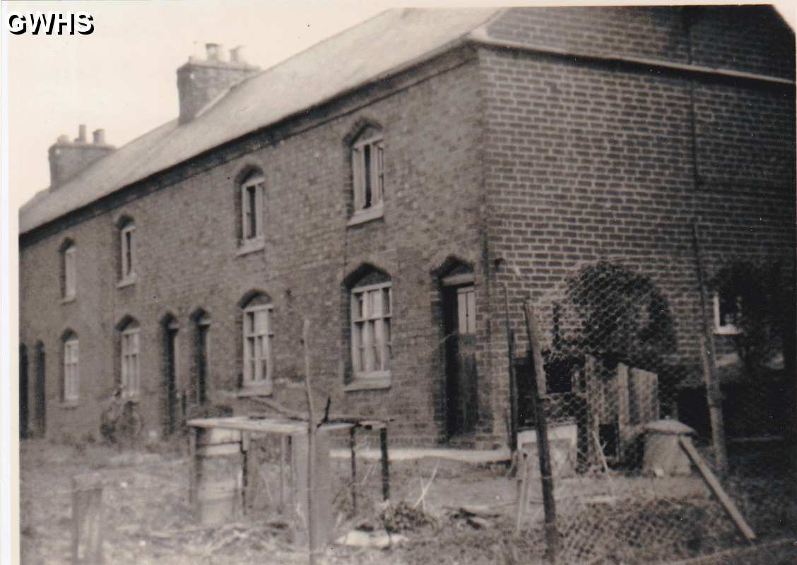 29-100 Monkey Row Cottages bemolished in 1963