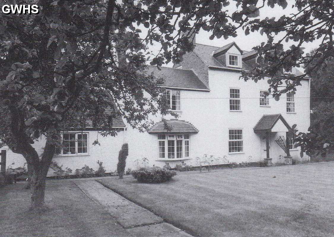 32-444 Kilby Bridge farmhouse, off Durnford Road, South Wigston