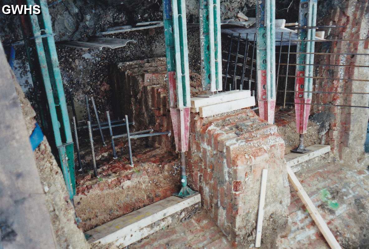 8-302 Kilby Bridge - bridge foundations at restoration in 2000