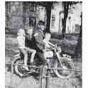 30-160 Diane, John, Ernie Taylor and Jimmy 1959 at Tythorn Farm