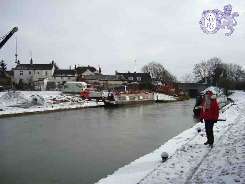 14-091 Kilby Bridge wharf Feb 2010 1