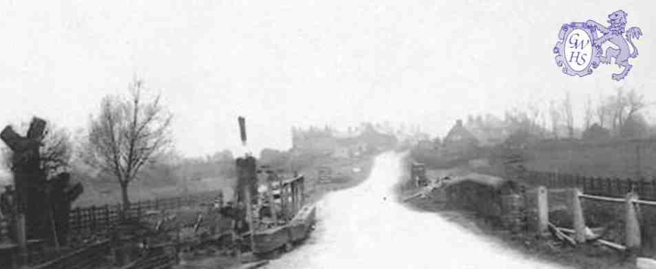29-045 Rebuilding of the old bridge over the river Sence in 1936