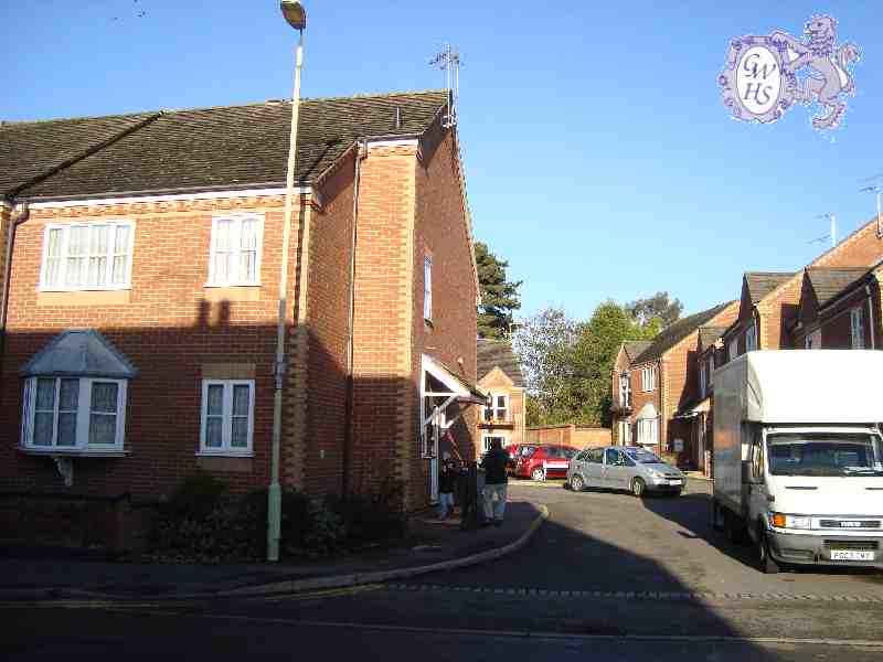 17-027 Looking into Kings Wood Court off Long Street Wigston Magn 2012