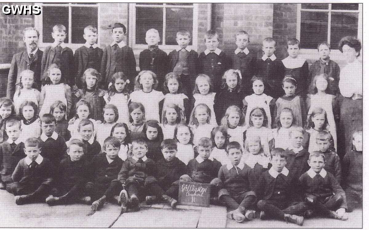 17-069 Great Wigston Council School Class c 1907 Long Street Wigston Magna