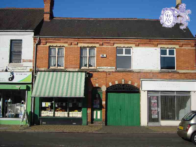 17-063 Cox's the grocery shop in Leicester Road Wigston Magna 2011