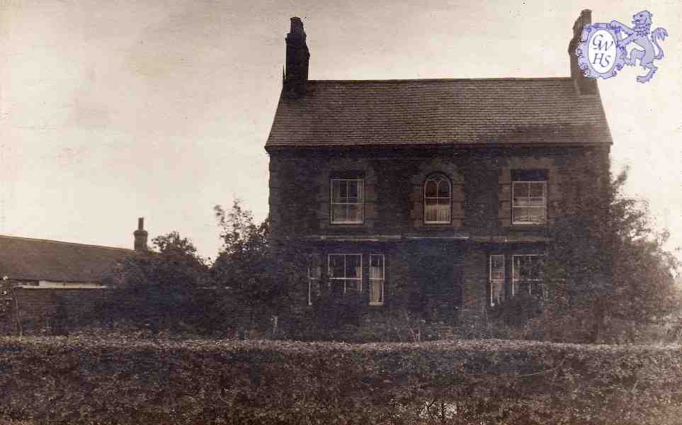 30-086 Compton Cottage at Horlock Nurseries Leicester Road Wigston Fields 1930's