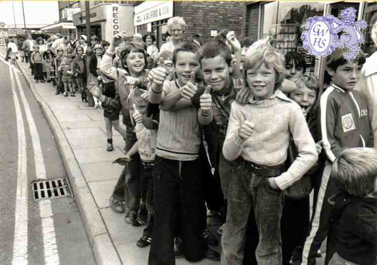 32-298 Outside the Fairplay Toy Shop when Darth Vader  arrived, Leicester Road Wigston Magna
