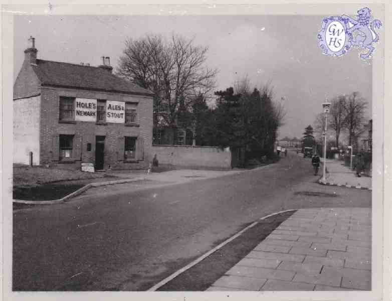 8-137 Royal Oak Pub Leicester Road Wigston Fields - Mr Thorpe Landlord