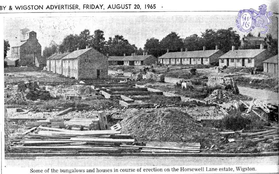 30-996 Building the Little Hill Estate..Davenport Road-Oadby & Wigston Advertiser 1965