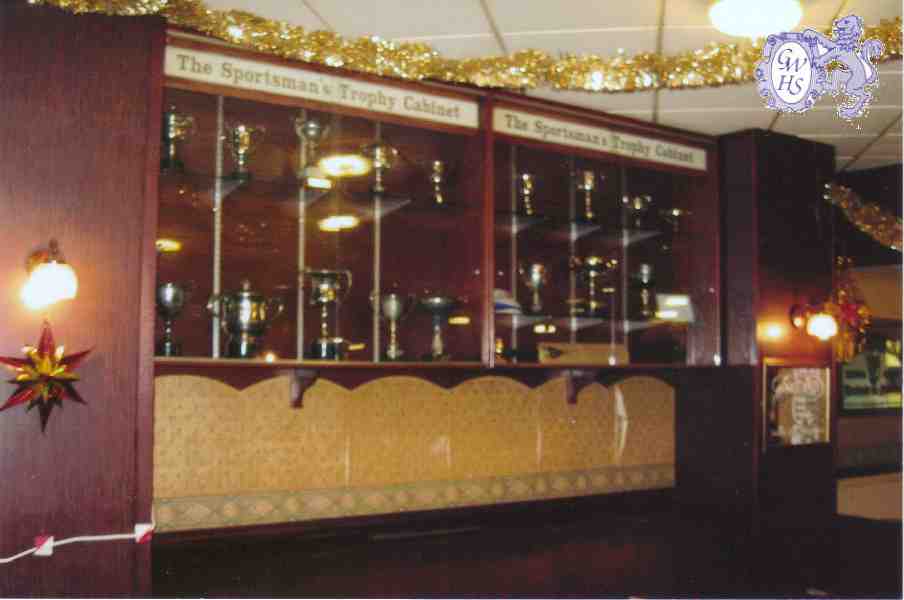 15-002 Greater Wigston Working Mens Club Long Street Prior to closure 5-6-2010